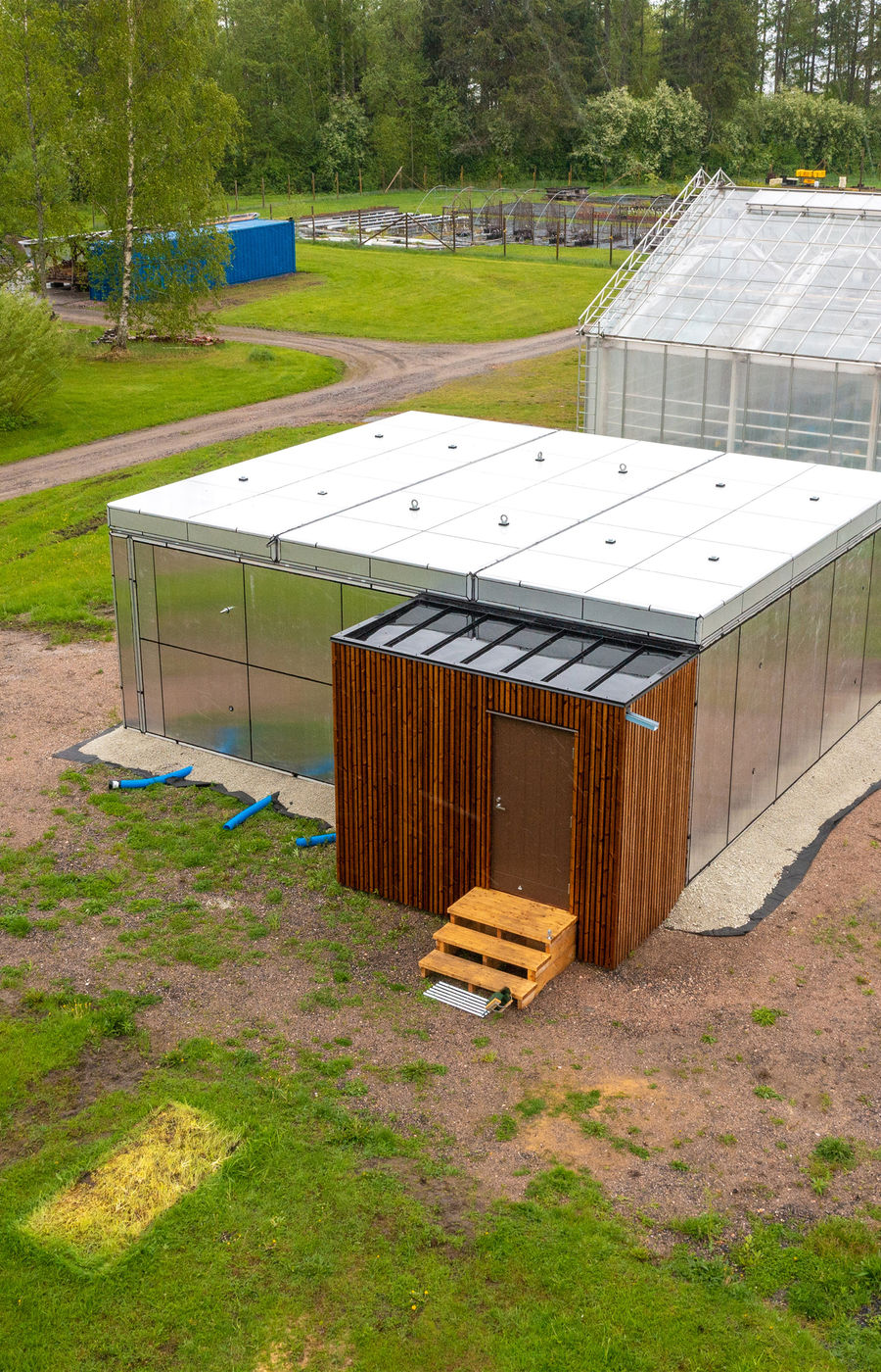 Vertical farming greenhouse.