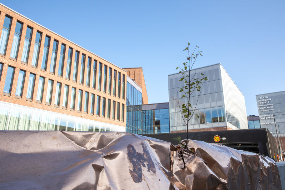 Gloria Lauterbach «Kreutzstrasse» 2018 (IMage: Mikko Raskinen)