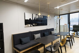 Anu Kauhaniemi "Café Sonntag Berliini 19.9.2011 klo 10.02", 2012. Image: Mikko Raskinen