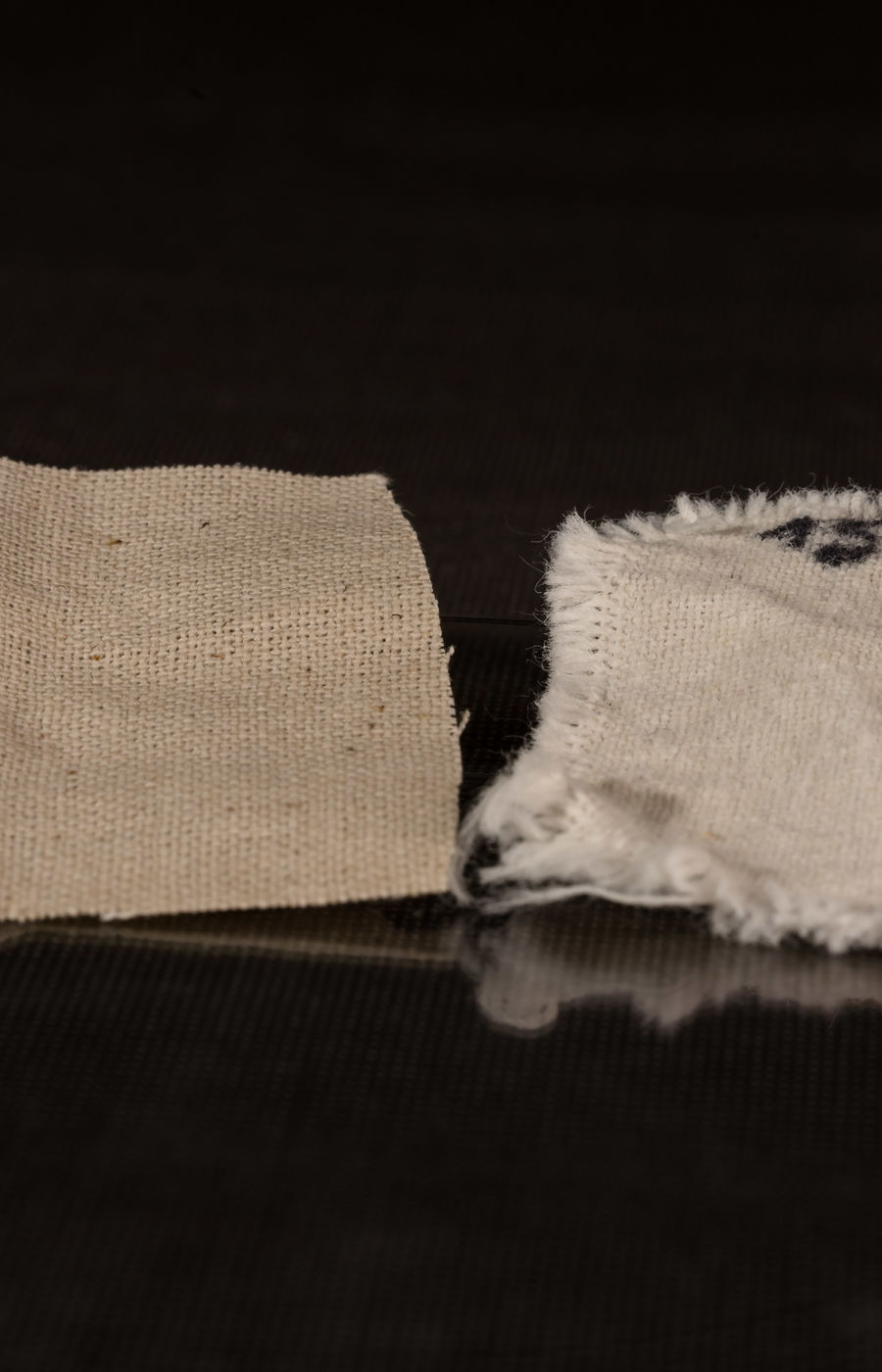 Cotton treated with zinc oxide. Photo by Mikael Nyberg
